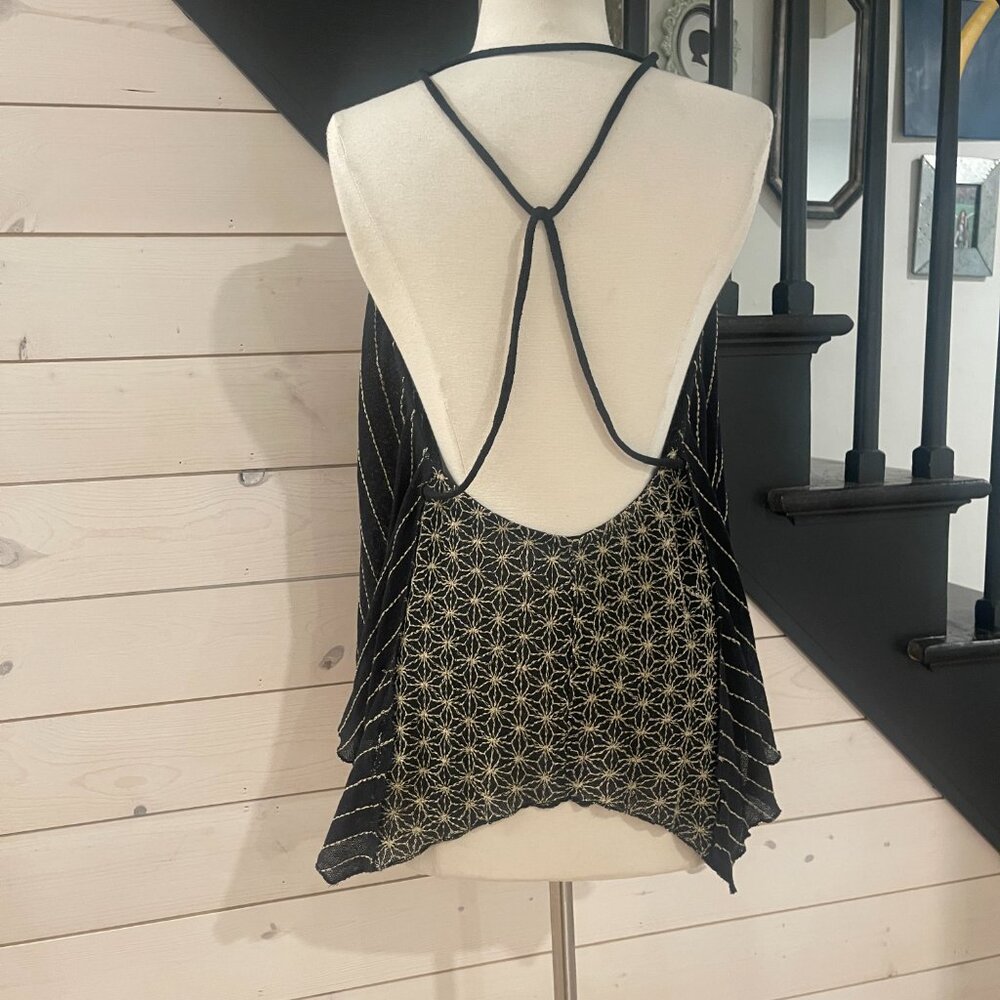 Free People Embroidered Afternoon Cotton Camisole in Black NWOT Size Medium - Picture 7 of 11